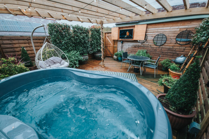 The Love Nest, a romantic lodge for two at Brecon View